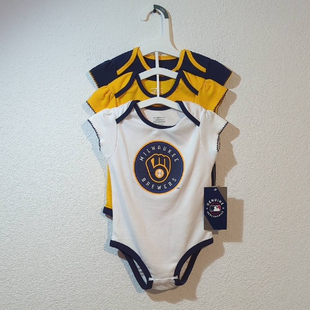 Genuine Merchandise Milwaukee Brewers Onesie Set of 3 Size 18 Months